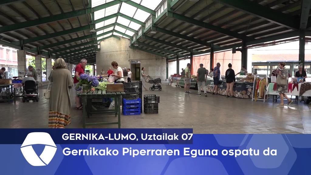 Gernikako Piperraren Azoka Bereziaren Eguna  ospatu da
