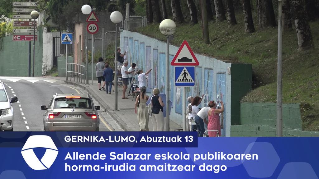 Allende Salazar eskola publikoaren horma-irudia amaitzear dago