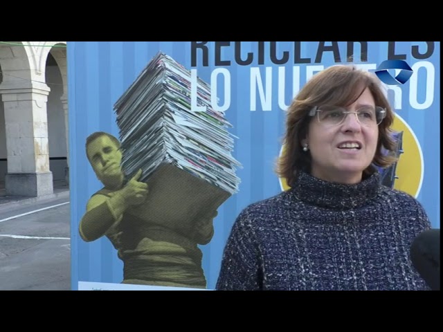 Birziklapenean jaioak gara kanpainan izan da Maria Uribe Ingurumen zinegotzia